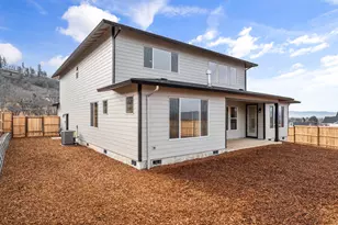 1297 Stonegate Dr, Eagle Point, OR 97524 - Photo 37