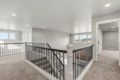 1297 Stonegate Drive #473, Eagle Point, OR 97524 - Photo 27