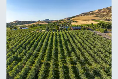 4050 Royal Crest Road, Medford, OR 97504 - Photo 51