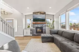 2254 NE Indigo Ln, Bend, OR 97701 - Photo 9