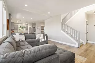 2254 NE Indigo Ln, Bend, OR 97701 - Photo 11