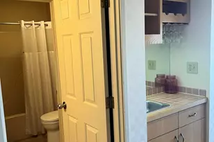 1850 Redtail Hawk Dr, Redmond, OR 97756 - Photo 3