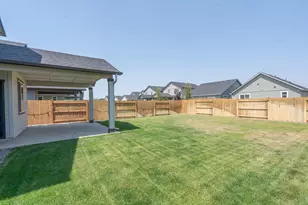 1563 NW Upas Pl, Redmond, OR 97756 - Photo 31