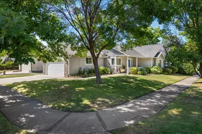 2065 Cheshire Way, Medford, OR 97501 - Photo 1