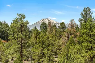 60148 Stirling Dr, Bend, OR 97702 - Photo 1