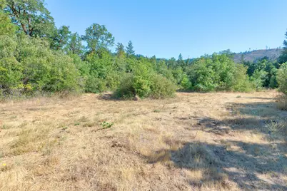 5626 Lake Shore Drive, Selma, OR 97538 - Photo 17