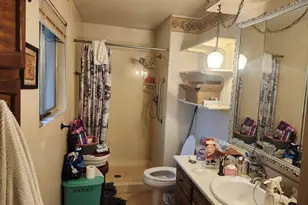 611 S Junction Ave, Cave Junction, OR 97523 - Photo 21