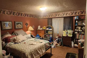 611 S Junction Ave, Cave Junction, OR 97523 - Photo 23