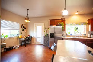 2082 Lower River Rd, Grants Pass, OR 97526 - Photo 3