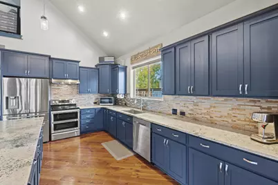 871 Holley Way, Central Point, OR 97502 - Photo 5