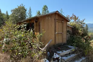 18485 Williams Hwy, Williams, OR 97544 - Photo 23