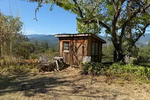 18485 Williams Hwy, Williams, OR 97544 - Photo 17