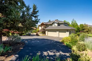 1927 Mountain Quail Dr, Redmond, OR 97756 - Photo 5