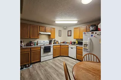 2740 SW Umatilla Court, Redmond, OR 97756 - Photo 9