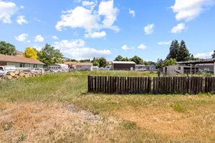 1647 Hope St, Klamath Falls, OR 97603 - Photo 17