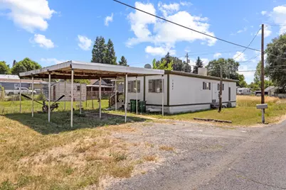 1647 Hope Street, Klamath Falls, OR 97603 - Photo 1