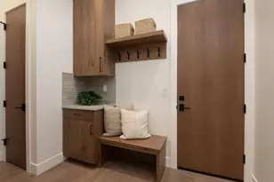 3326 NW Leavitt Ln, Bend, OR 97703 - Photo 33