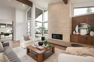 3326 NW Leavitt Ln, Bend, OR 97703 - Photo 3