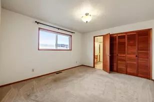 23131 N Poe Valley Rd, Klamath Falls, OR 97603 - Photo 21