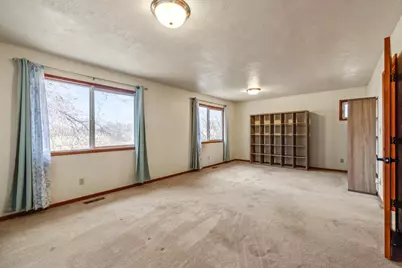 23131 N Poe Valley Road, Klamath Falls, OR 97603 - Photo 25