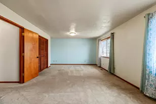 23131 N Poe Valley Rd, Klamath Falls, OR 97603 - Photo 23