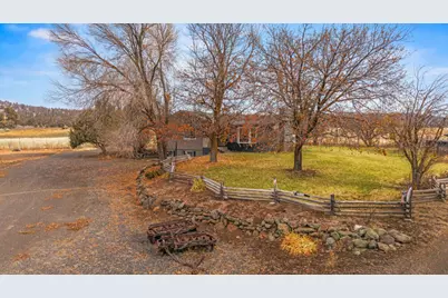 23131 N Poe Valley Road, Klamath Falls, OR 97603 - Photo 45