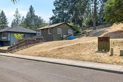 759 S Mountain Avenue, Ashland, OR 97520 - Photo 23