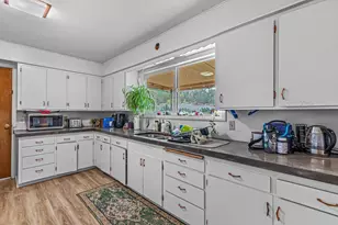 3361 Little Applegate Rd, Jacksonville, OR 97530 - Photo 7