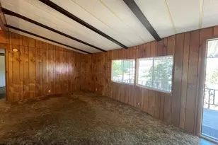 1095 Lee Roze Ln, Grants Pass, OR 97527 - Photo 9