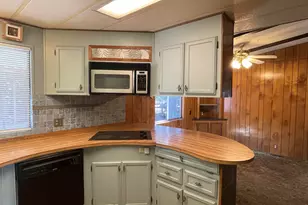 1095 Lee Roze Ln, Grants Pass, OR 97527 - Photo 21