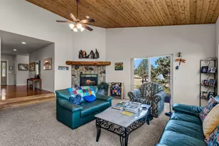 14707 SW Peninsula Dr, Terrebonne, OR 97760 - Photo 9