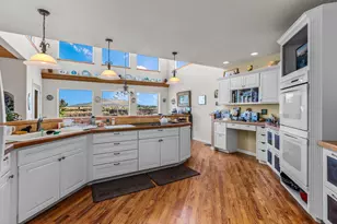 14707 SW Peninsula Dr, Terrebonne, OR 97760 - Photo 11