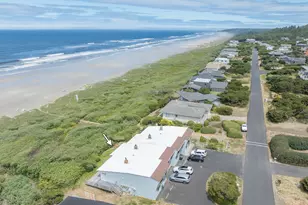 3304 NW Oceania Dr, Waldport, OR 97394 - Photo 25