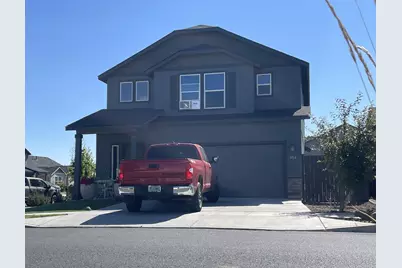 950 NW 26th Way, Redmond, OR 97756 - Photo 1