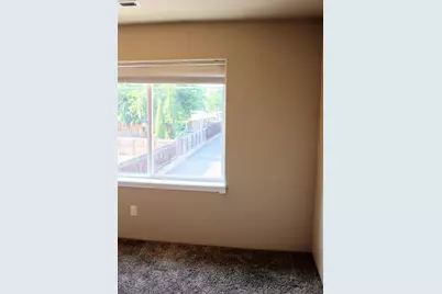 871 Marshall Avenue, Medford, OR 97501 - Photo 29