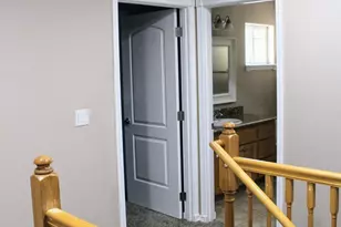 871 Marshall Ave, Medford, OR 97501 - Photo 17