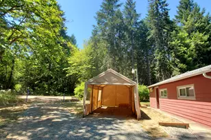 753 Albert Ave, Glendale, OR 97442 - Photo 9