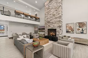 60851 SE Epic Pl, Bend, OR 97702 - Photo 13