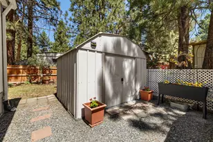 61060 Kings Ln, Bend, OR 97702 - Photo 23