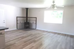 306 N Main St, Dorris, CA 96023 - Photo 5