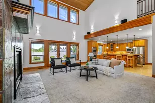 60829 Yellow Leaf St, Bend, OR 97702 - Photo 3