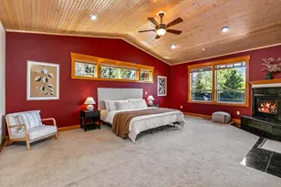 60829 Yellow Leaf St, Bend, OR 97702 - Photo 9