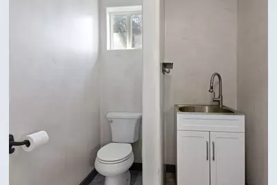 2711 NE Yellow Ribbon Drive, Bend, OR 97701 - Photo 35