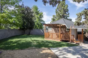 2711 NE Yellow Ribbon Dr, Bend, OR 97701 - Photo 27