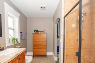 740 NE 8th St, Grants Pass, OR 97526 - Photo 17