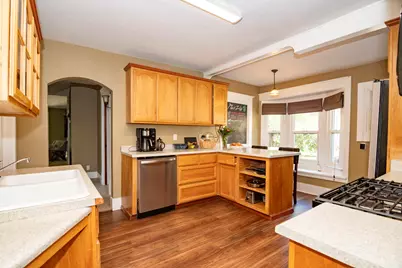 740 NE 8th Street, Grants Pass, OR 97526 - Photo 9