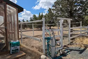 2643 SE Omaha St, Prineville, OR 97754 - Photo 21