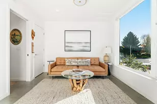 55 SW Wall St, Bend, OR 97702 - Photo 35