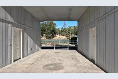 461 Sawyer Road, Shady Cove, OR 97539 - Photo 45