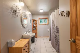 54811 Lonesome Pine Rd, Bend, OR 97707 - Photo 23